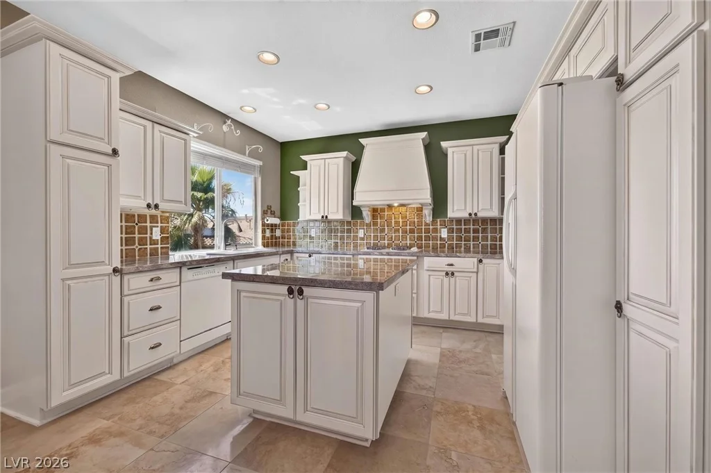 11821 Luna Del Mar, Las Vegas, NV 89138