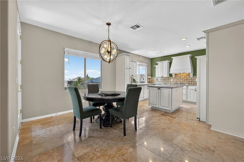 11821 Luna Del Mar, Las Vegas, NV 89138
