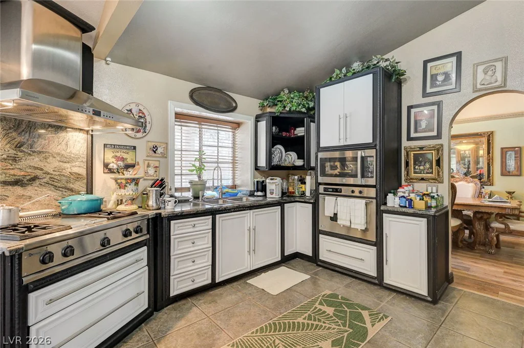 6790 Oakey, Las Vegas, NV 89146
