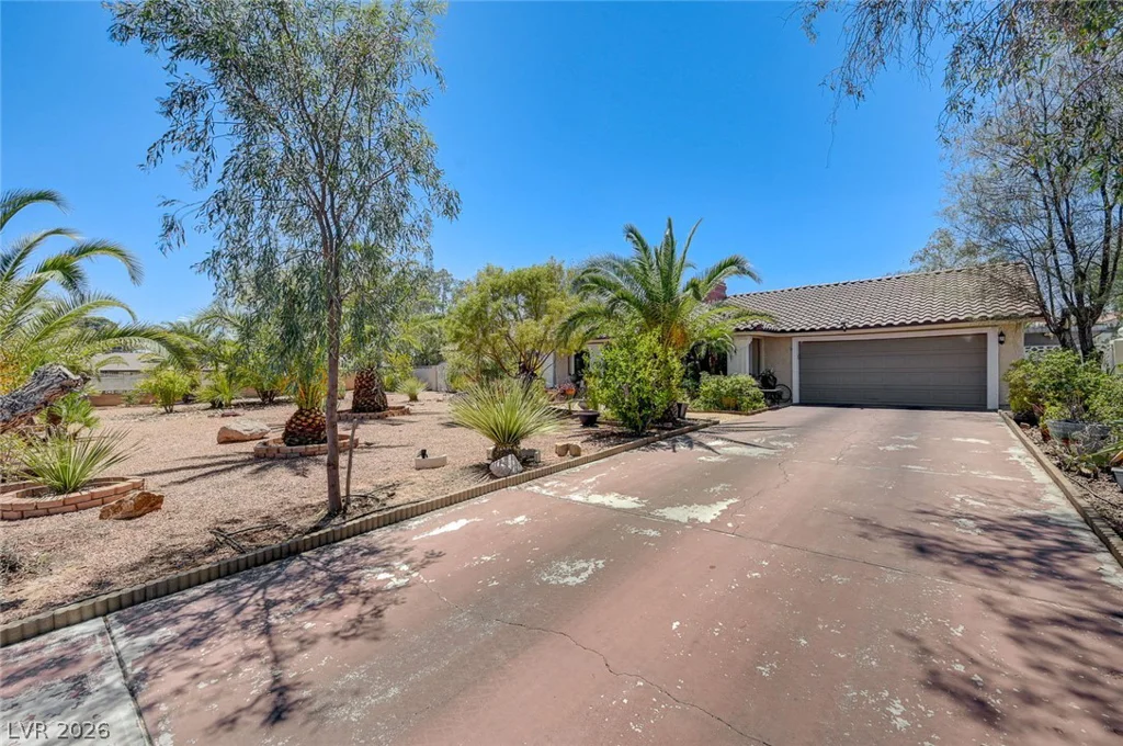 6790 Oakey, Las Vegas, NV 89146
