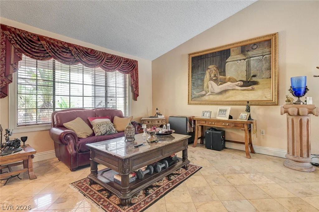 6790 Oakey, Las Vegas, NV 89146