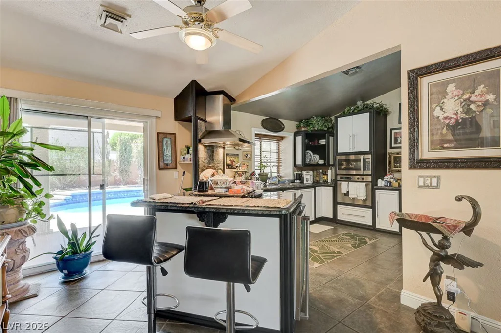 6790 Oakey, Las Vegas, NV 89146