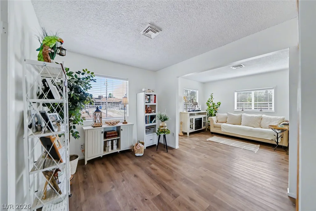 285 Shelbourne, Las Vegas, NV 89123