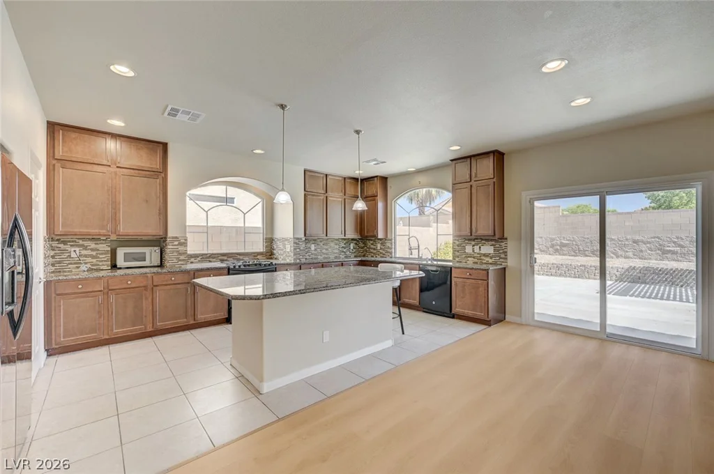 5562 Yarra Valley, Las Vegas, NV 89139