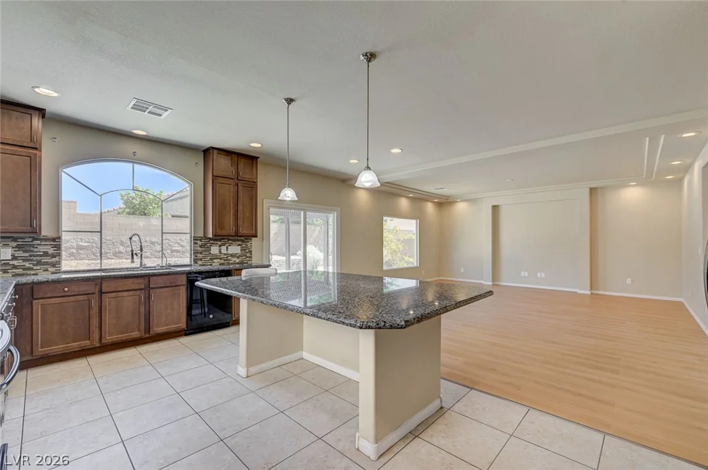 5562 Yarra Valley, Las Vegas, NV 89139