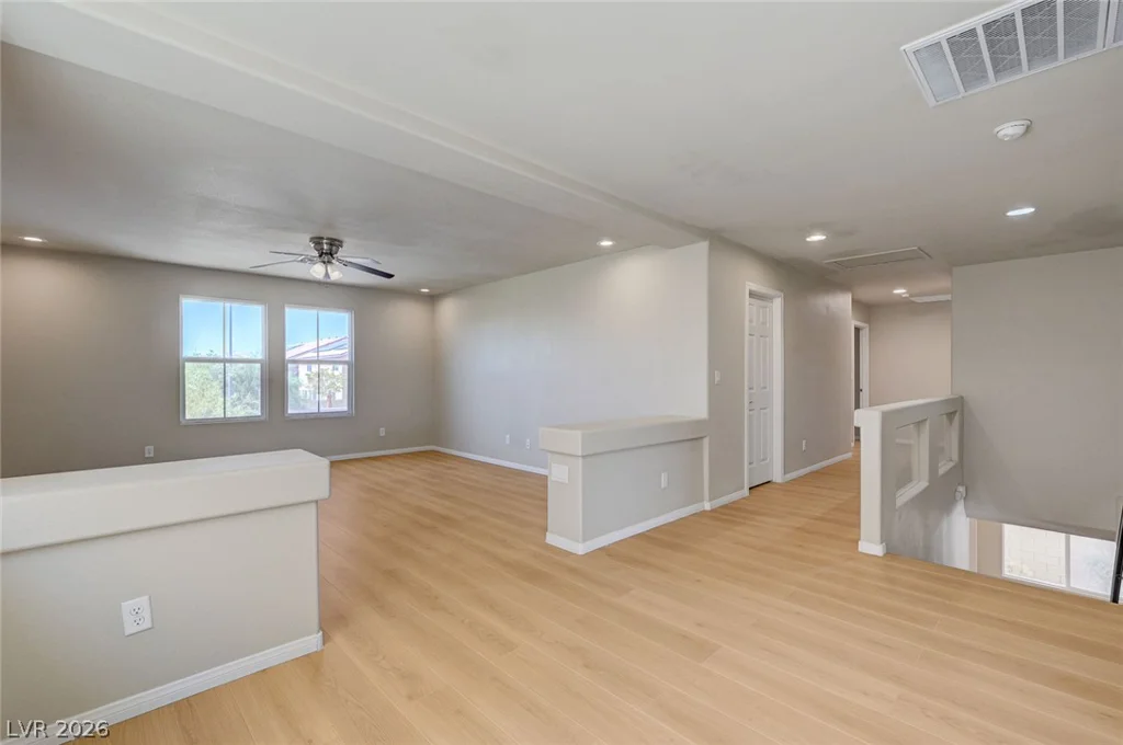 5562 Yarra Valley, Las Vegas, NV 89139