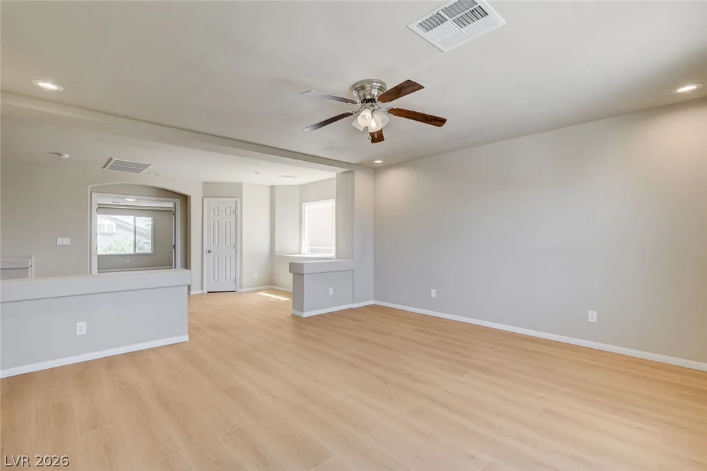 5562 Yarra Valley, Las Vegas, NV 89139