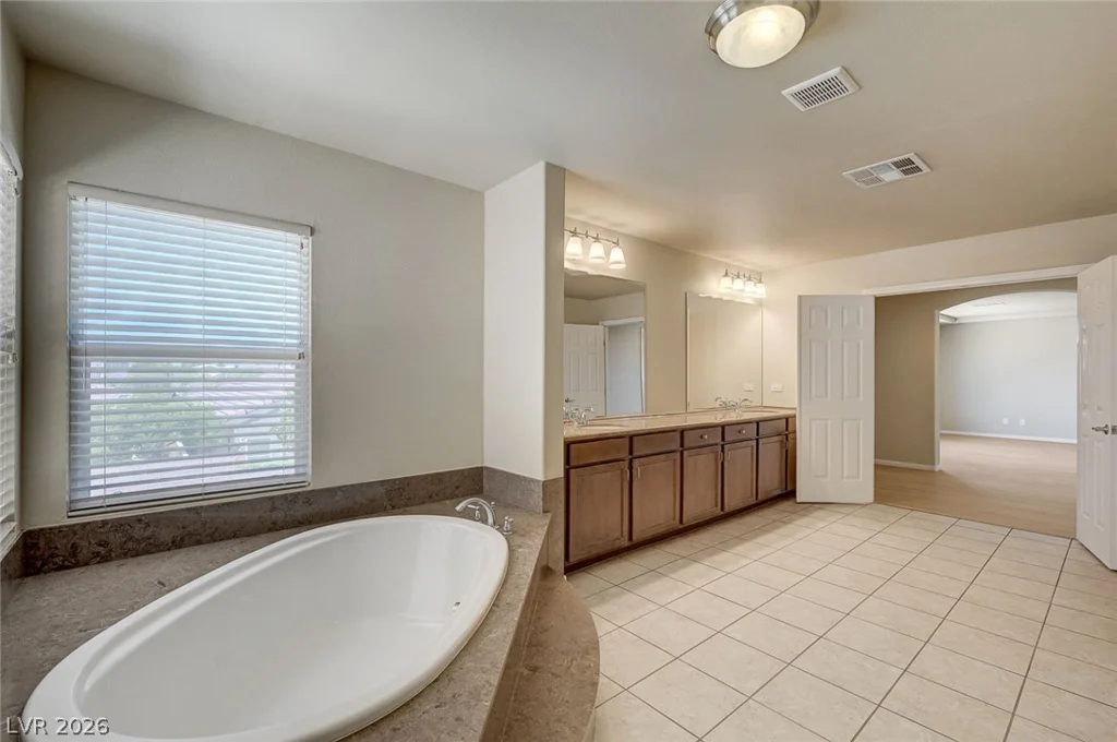 5562 Yarra Valley, Las Vegas, NV 89139