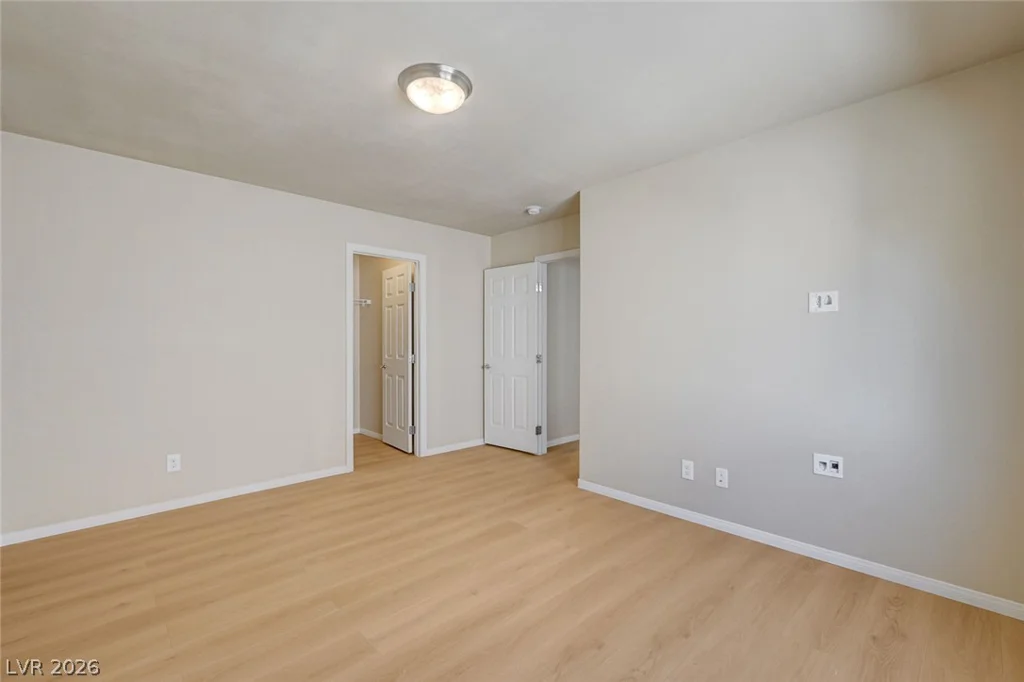 5562 Yarra Valley, Las Vegas, NV 89139