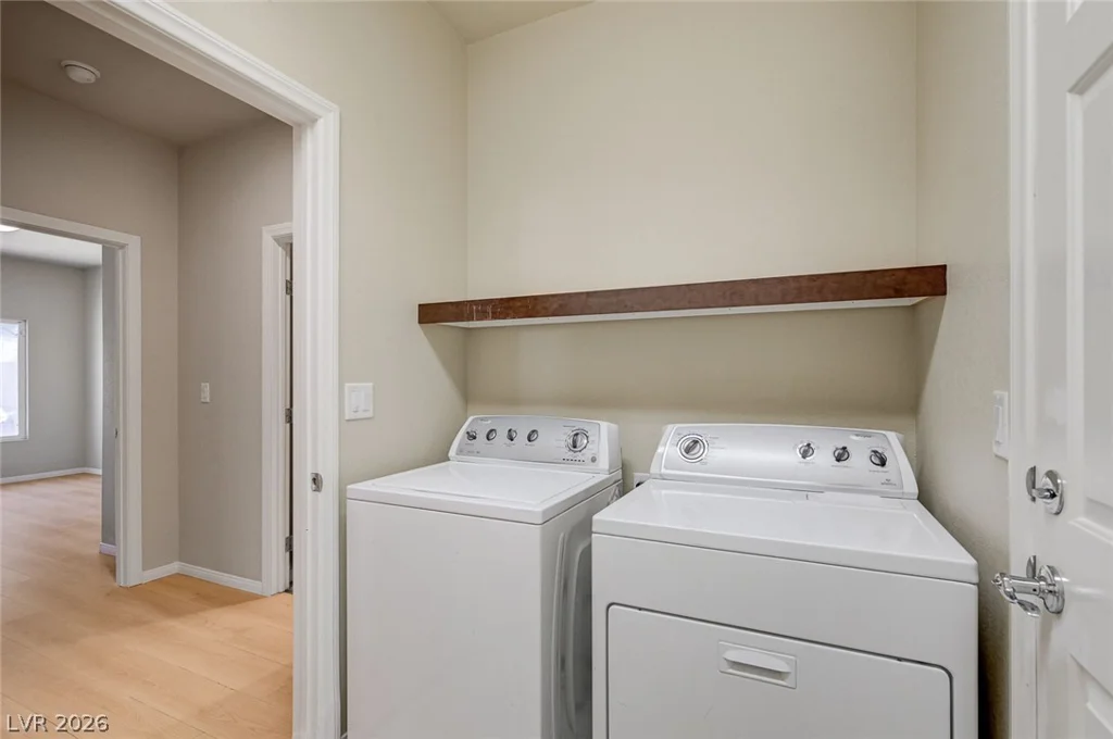 5562 Yarra Valley, Las Vegas, NV 89139