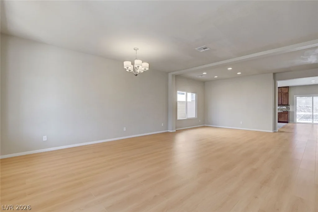 5562 Yarra Valley, Las Vegas, NV 89139