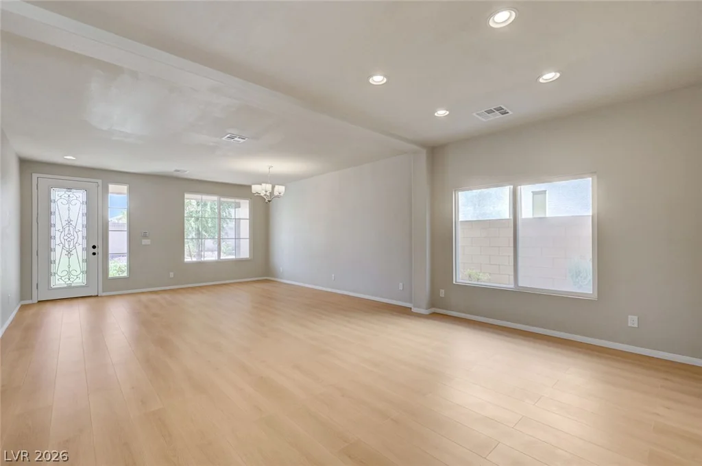 5562 Yarra Valley, Las Vegas, NV 89139
