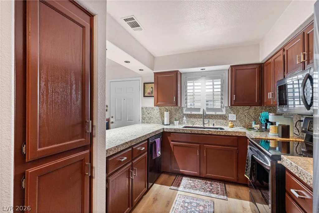 2725 Nellis, Las Vegas, NV 89121