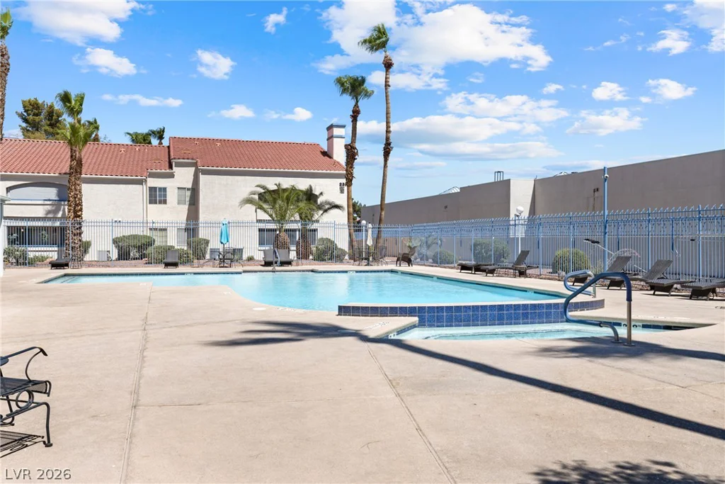 2725 Nellis, Las Vegas, NV 89121