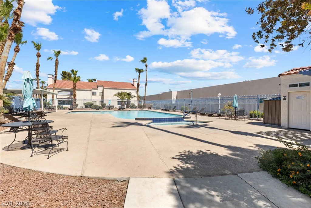 2725 Nellis, Las Vegas, NV 89121