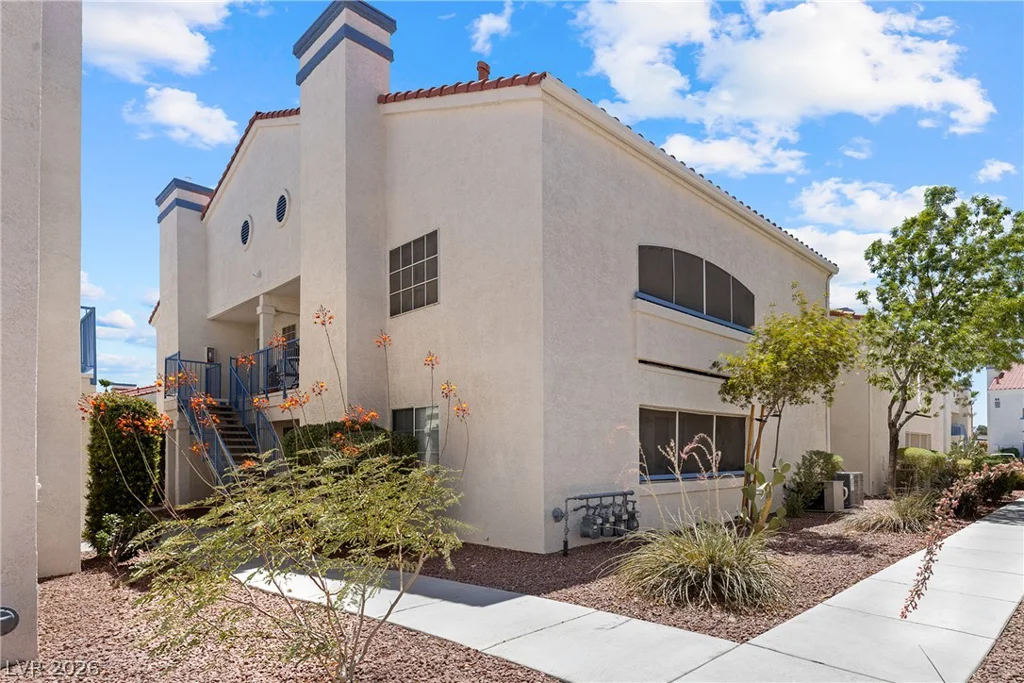 2725 Nellis, Las Vegas, NV 89121