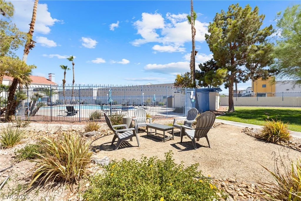 2725 Nellis, Las Vegas, NV 89121