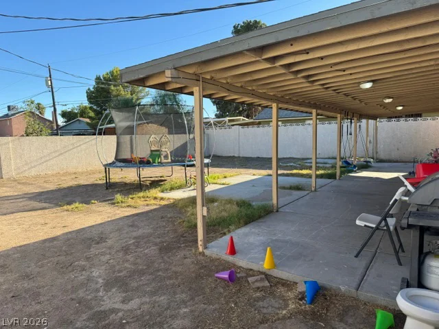 4102 Ogden, Las Vegas, NV 89110