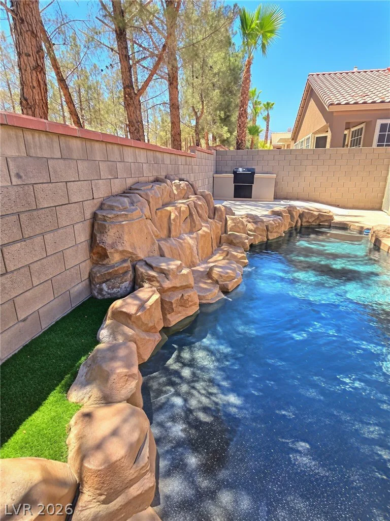 10109 Snow Crest, Las Vegas, NV 89134