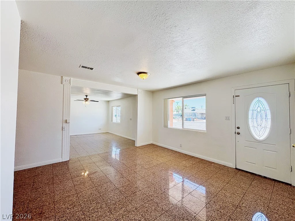 6108 Preston, Las Vegas, NV 89107