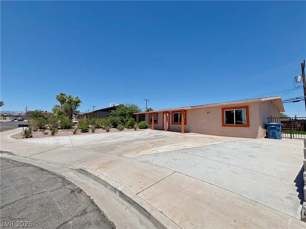 6108 Preston, Las Vegas, NV 89107
