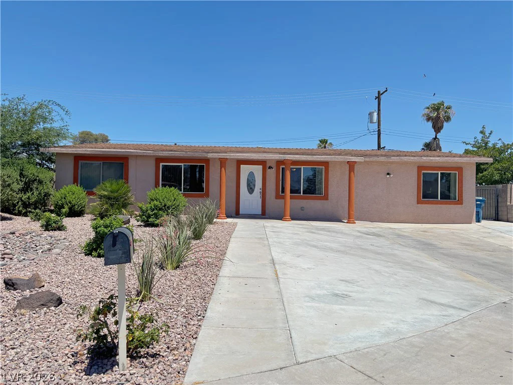 6108 Preston, Las Vegas, NV 89107