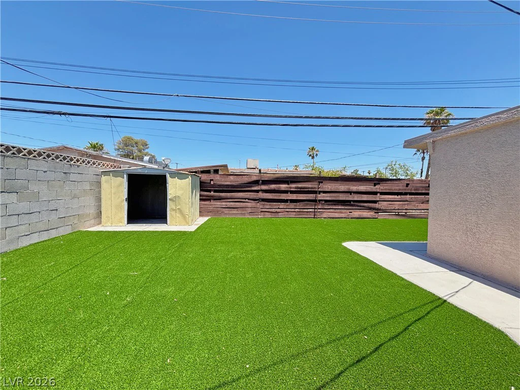 6108 Preston, Las Vegas, NV 89107