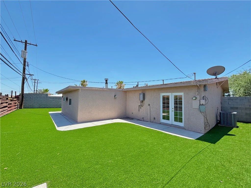 6108 Preston, Las Vegas, NV 89107