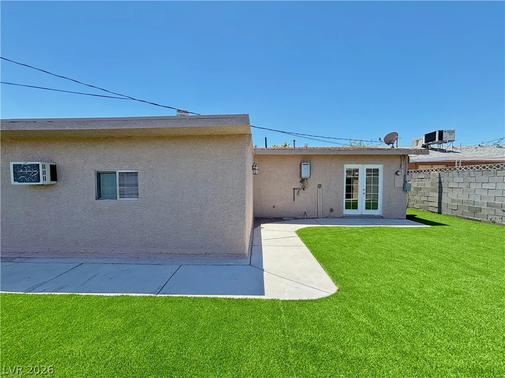 6108 Preston, Las Vegas, NV 89107
