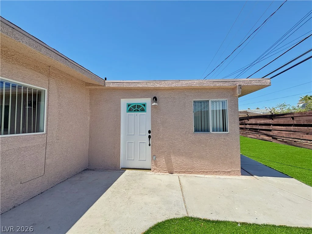 6108 Preston, Las Vegas, NV 89107