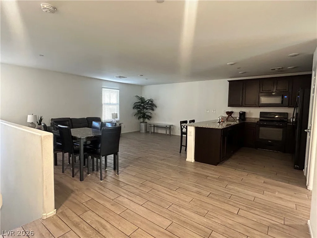 4520 Woolcomber, Las Vegas, NV 89115