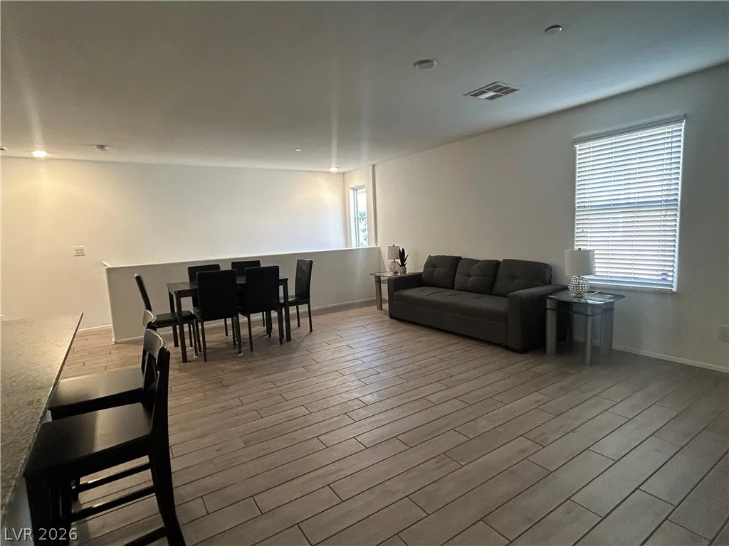 4520 Woolcomber, Las Vegas, NV 89115