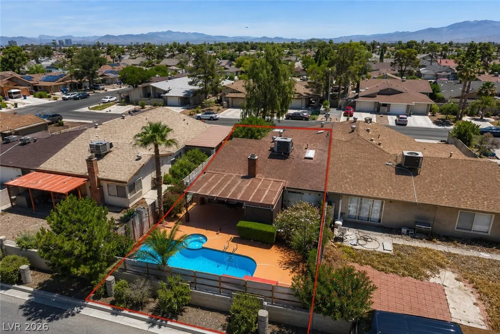 6712 Oak Valley, Las Vegas, NV 89103