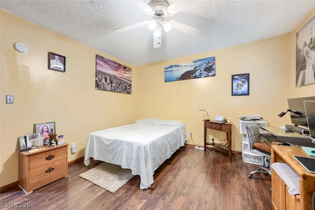 3572 Regents, Las Vegas, NV 89121