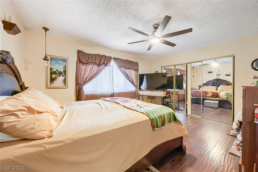 3572 Regents, Las Vegas, NV 89121