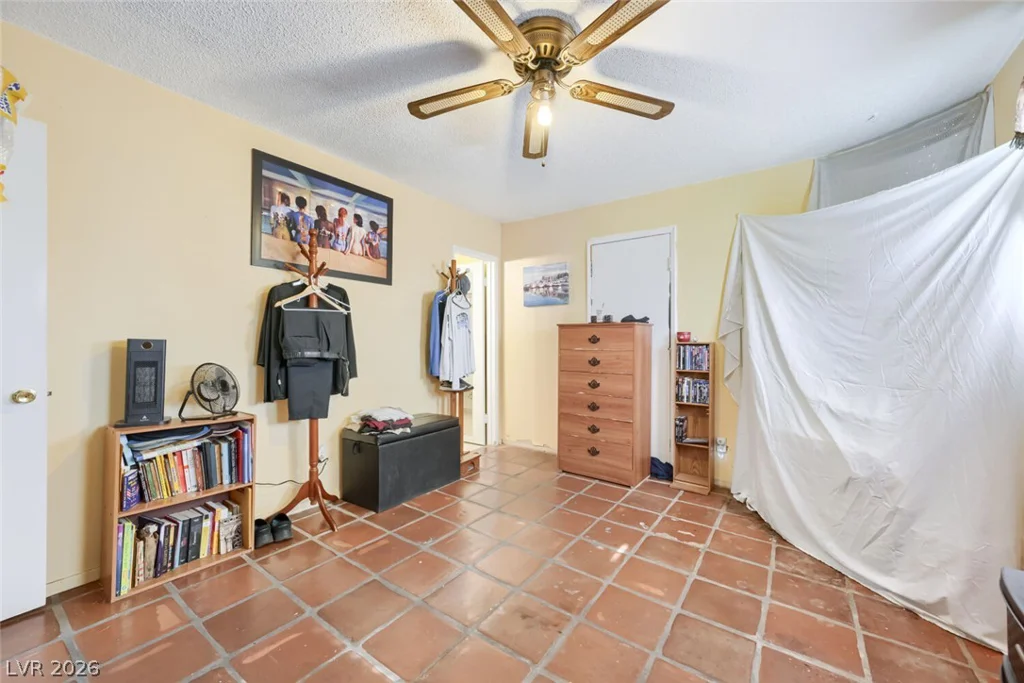 3572 Regents, Las Vegas, NV 89121