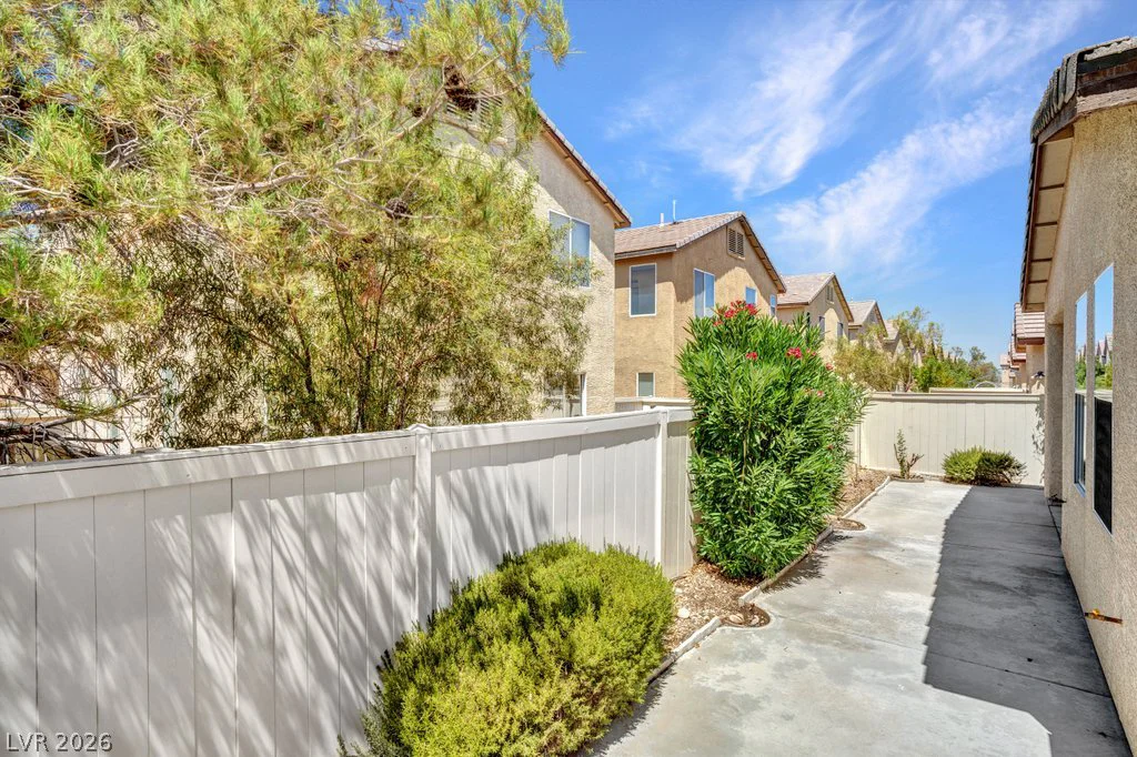 5016 Crimson Mare, Las Vegas, NV 89139