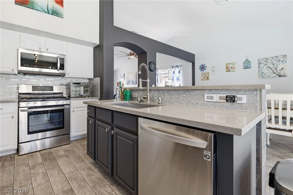 5029 Sunrise Falls, North Las Vegas, NV 89031