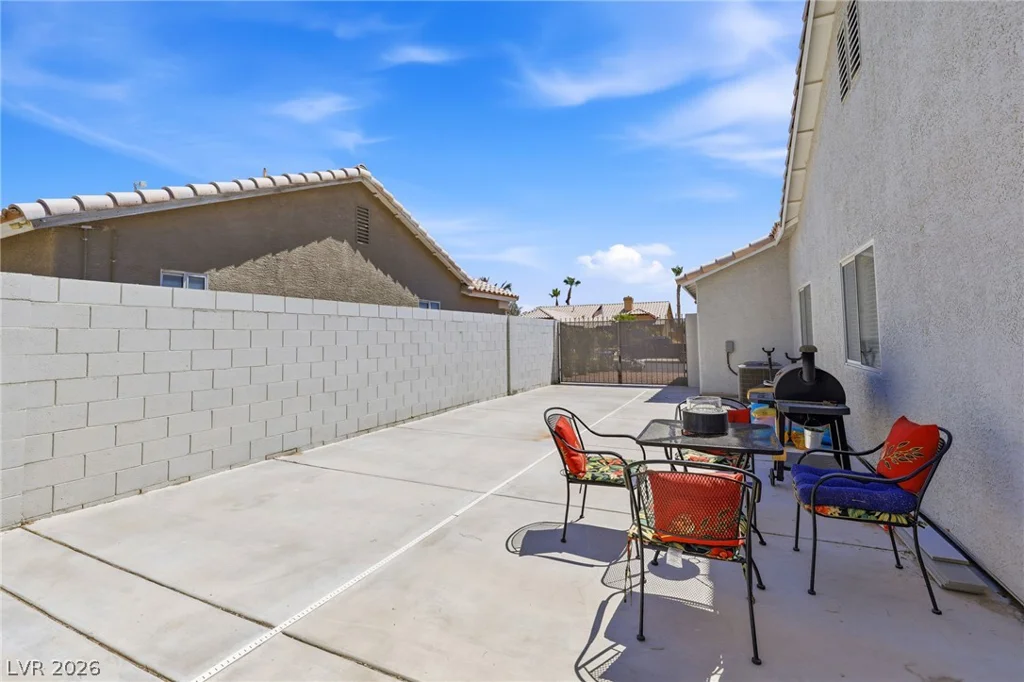 5029 Sunrise Falls, North Las Vegas, NV 89031