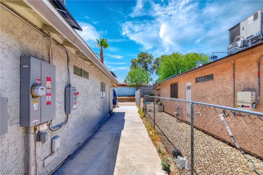 2224 La Sombra, Las Vegas, NV 89108