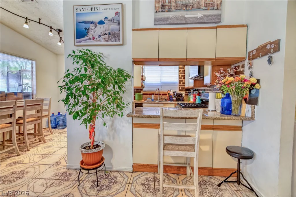 2224 La Sombra, Las Vegas, NV 89108