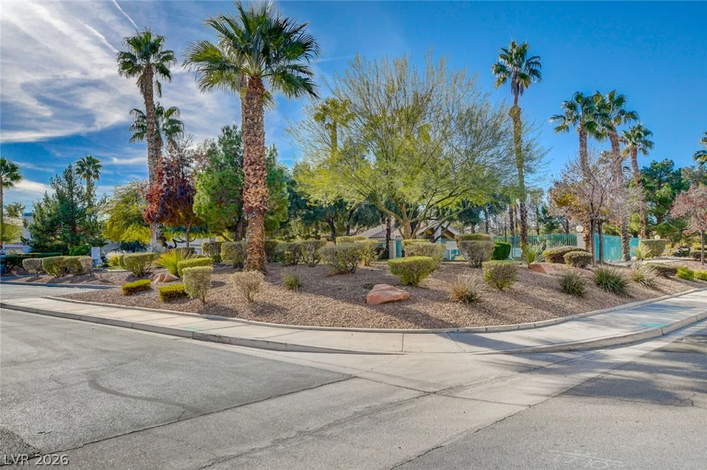 8012 Delbonita, Las Vegas, NV 89147