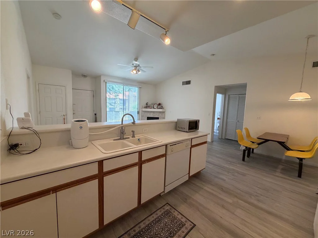4960 Harrison, Las Vegas, NV 89120
