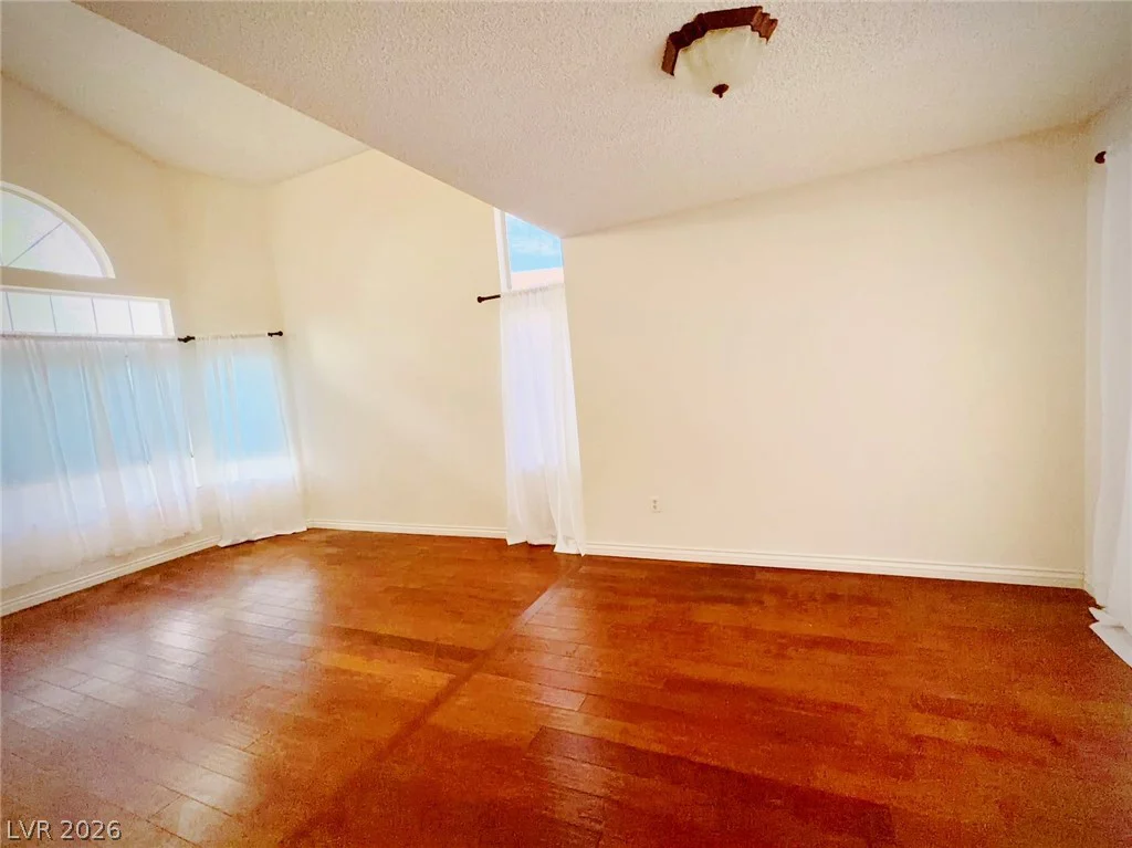 8405 Justine, Las Vegas, NV 89128