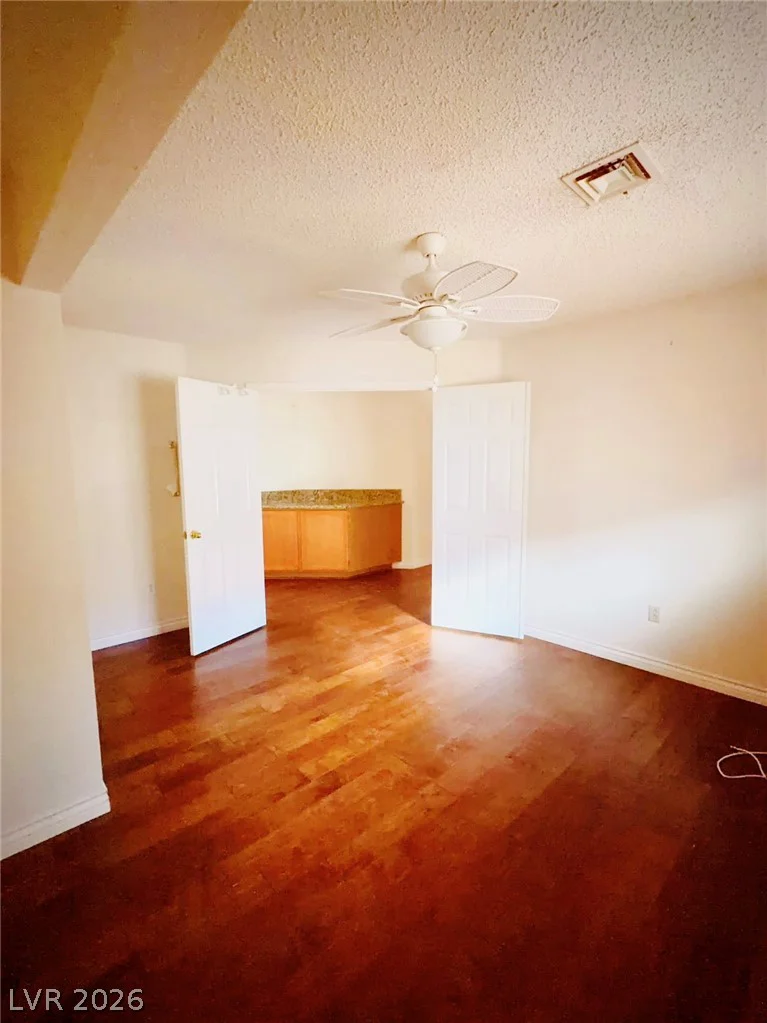 8405 Justine, Las Vegas, NV 89128