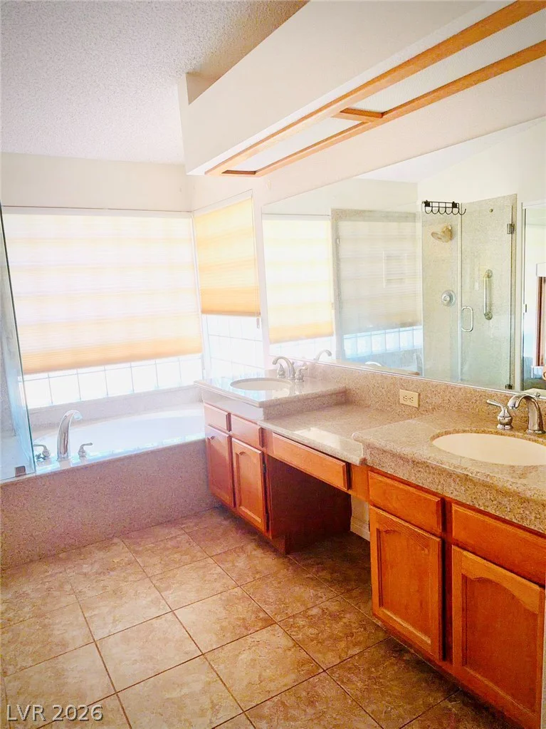 8405 Justine, Las Vegas, NV 89128