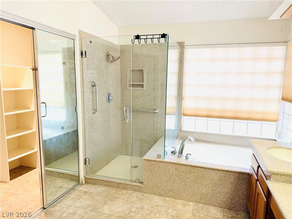 8405 Justine, Las Vegas, NV 89128
