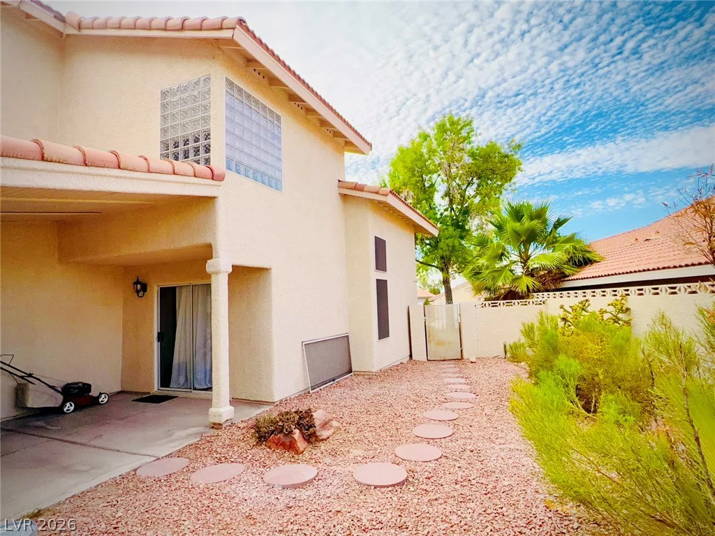 8405 Justine, Las Vegas, NV 89128
