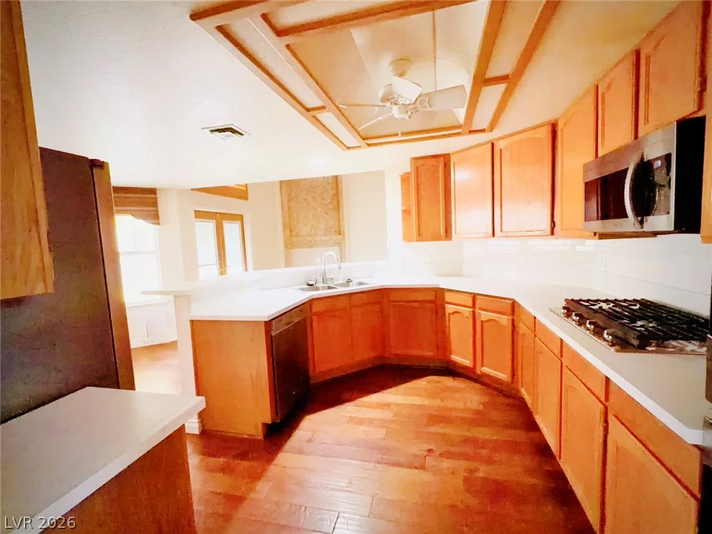 8405 Justine, Las Vegas, NV 89128