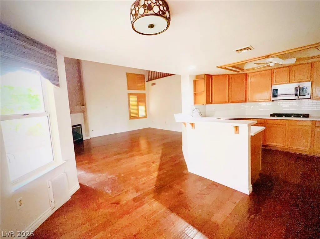 8405 Justine, Las Vegas, NV 89128